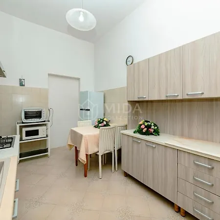Ammare Apartman *