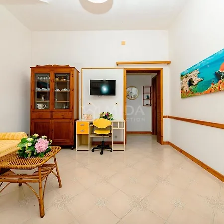 Ammare Apartment *